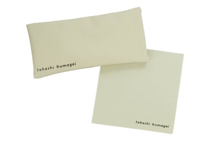 Zoffと熊谷隆志がコラボレーションしたアイウェアコレクションの付属品