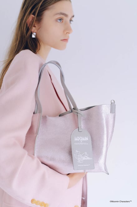 バッグと女性