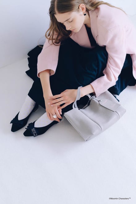 女性