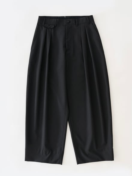 STUDIO NICHOLSONとBEAMS PLUSのカプセルコレクションのアイテム画像