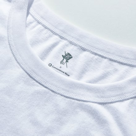 Tシャツ