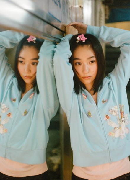 女性