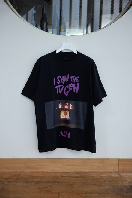 エクスクルーシブ Tシャツの画像