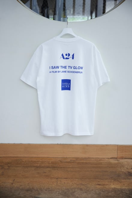 エクスクルーシブ Tシャツの画像