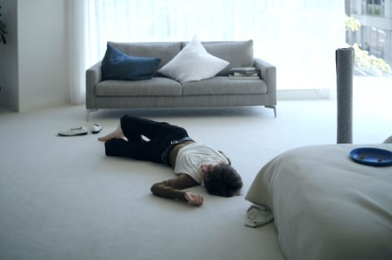 女性