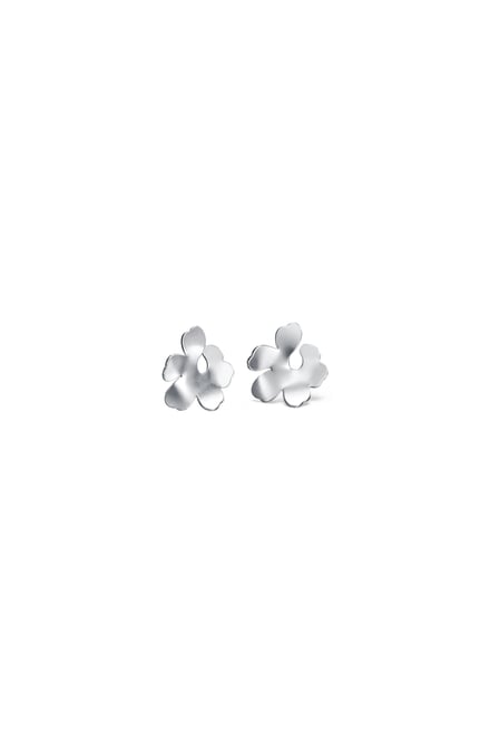 ピアス