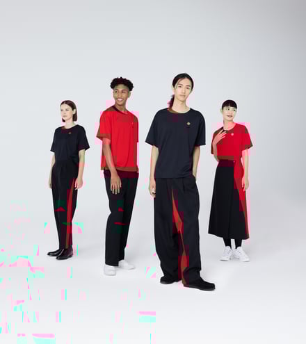 ユニフォームを着た人々