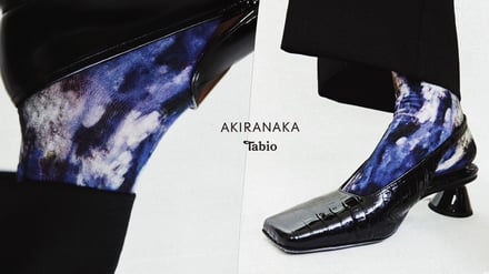 アキラナカとタビオのグラフィックソックス