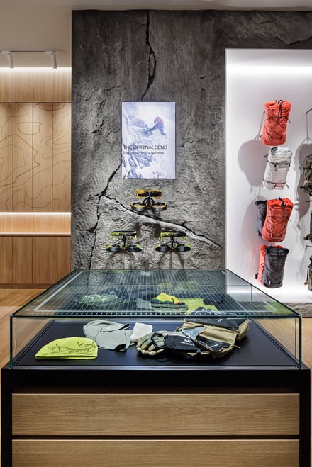 アークテリクスの池袋新店の画像