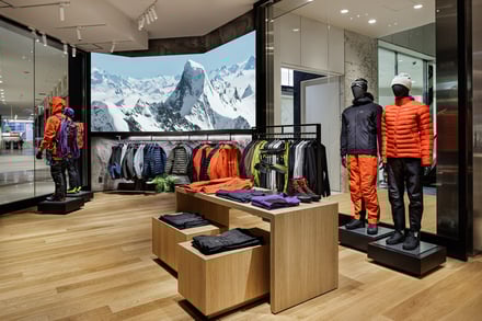 アークテリクスの池袋新店の画像