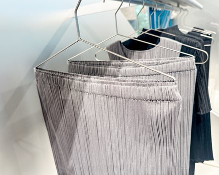 PLEATSPLEASEISSEYMIYAKE/AOYAMAの店内