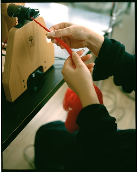 ニットを編んでる様子