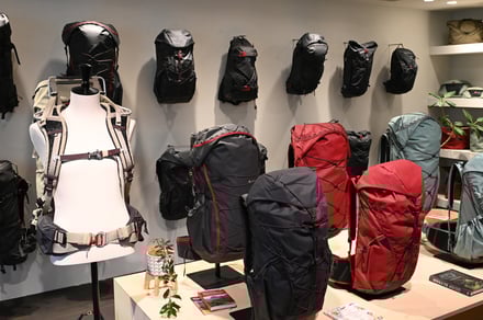 クレッタルムーセンが原宿にオープンした直営店の画像