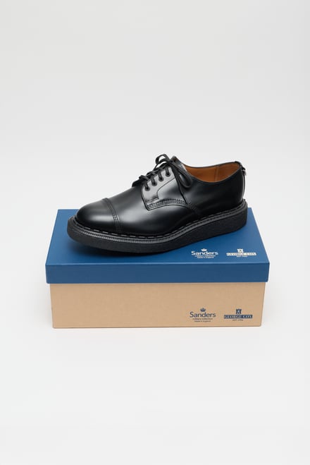 SANDERS MILITARY COLLECTION × GEORGE COX “GEORGE COX MILITARY DERBY SHOE“
