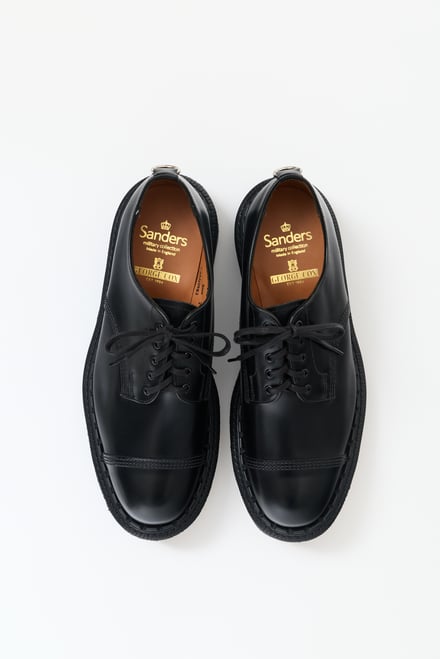 SANDERS MILITARY COLLECTION × GEORGE COX “GEORGE COX MILITARY DERBY SHOE“