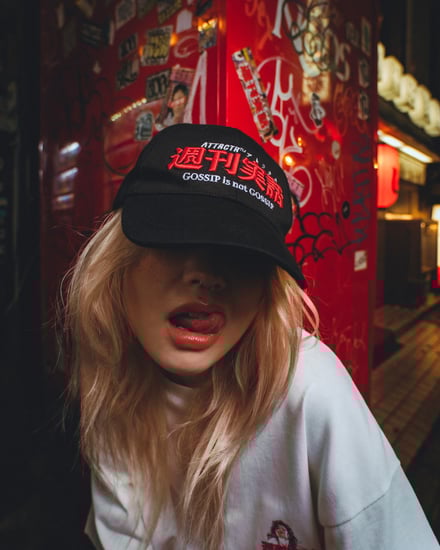 ATTRCTRと週刊実話のコラボアイテム