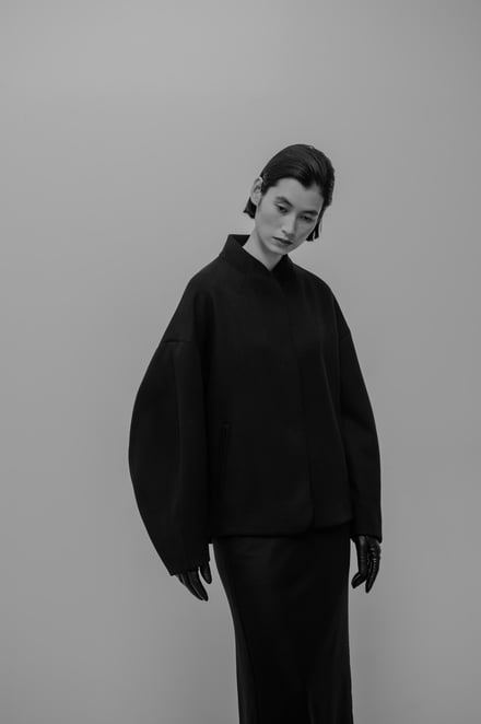 Mame Kurogouchi Basicsのルック画像