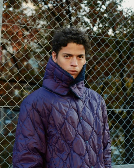 タイオンとホワイトマウンテニアリングがコラボレーションで発売するダウンジャケットとダウンパンツのルック画像