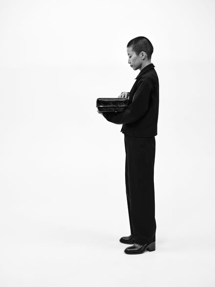 VEILANCEが公開したヴィジュアルや商品画像