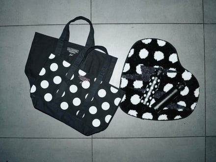 バッグとルームマット