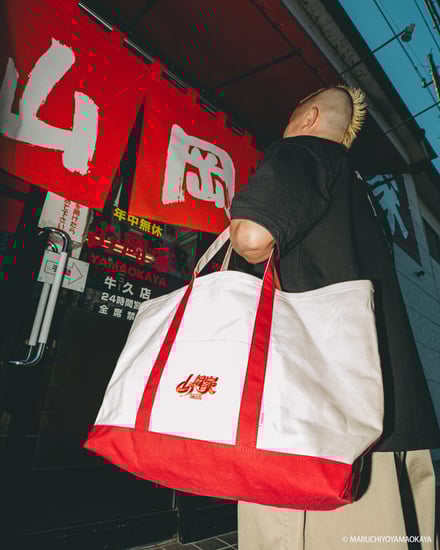 ケボズとラーメン山岡家のコラボレーションのルック画像