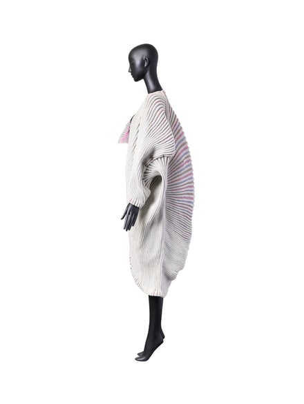 ライラがザ・ロウとのコラボレーションで展開するアイテムの画像