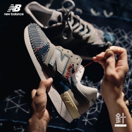 ニューバランスとサシコギャルズがコラボしたアイテムの画像