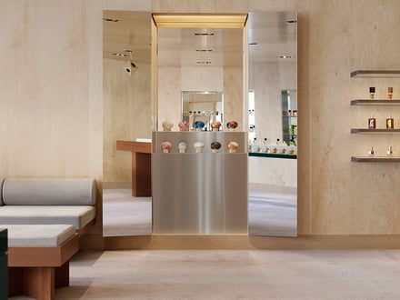 ノーズショップ サロン 店内画像