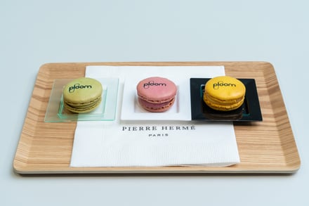 3F カフェブース マカロン