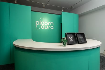 3F カフェブース