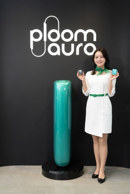 3F OASIS LOUNG モデルアリ