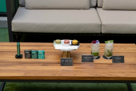 3F Chill outコーナー_商品展示