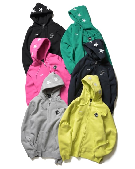 カラフルなフーディー