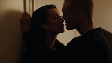 YSLがDV防止を啓発するプログラムに新論文を発表 実存療法士・クブリック博士が協働