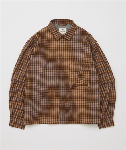 チェックシャツ