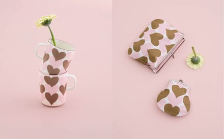 マグカップとポーチ