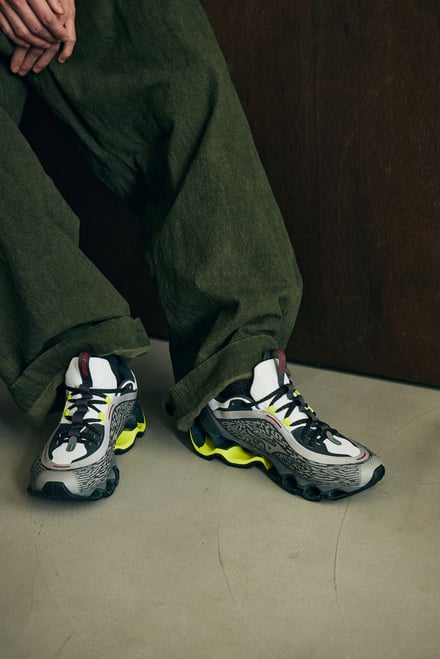 新作シューズのヴィジュアル