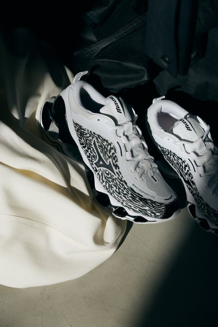 新作シューズのヴィジュアル