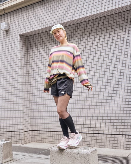 ブルックスのシューズを履いたスナップ