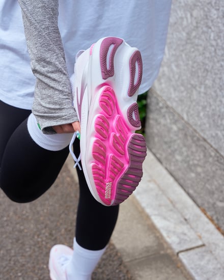 ブルックスのシューズを履いたスナップ