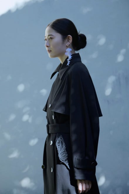 ステュディオスとマメ クロゴウチがコラボ　ブラックのワントーンコレクション