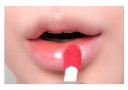 ティルティル 2月27日発売のトーンアップベースとリップオイル