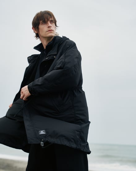 White MountaineeringとALPHA INDUSTRIESのコラボコート