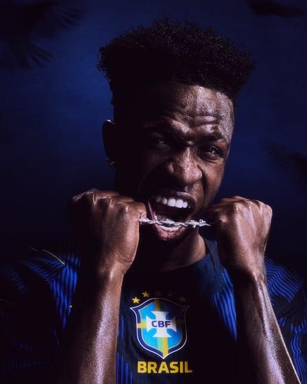 ユニフォームを着たモデル