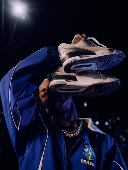 ユニフォームを着たモデル