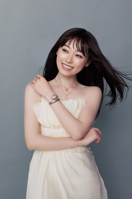 ブルガリ新アンバサダーの福原遥