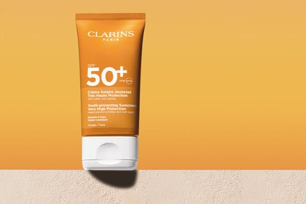 クラランス 新UVクリーム