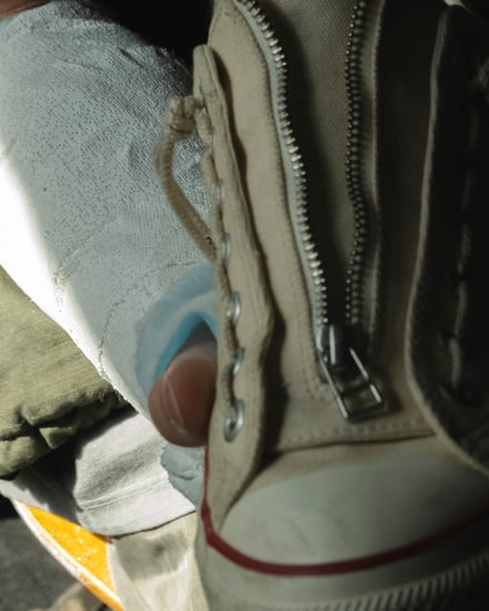 ノンネイティブとコンバースのコラボシューズ