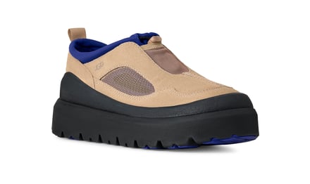 アグのサンダル