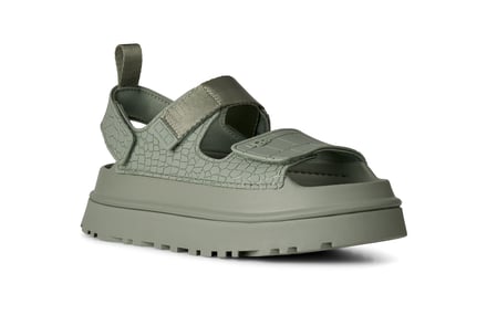 アグのサンダル